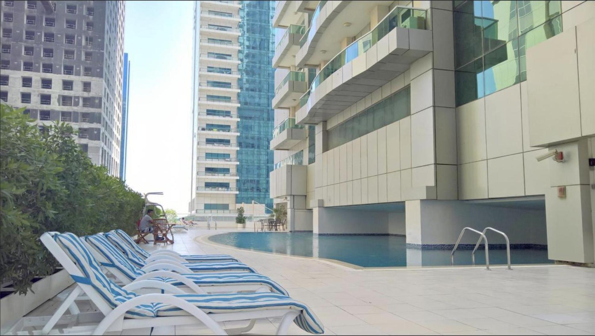 Next'House - Skyview Host Ostello Dubai Esterno foto