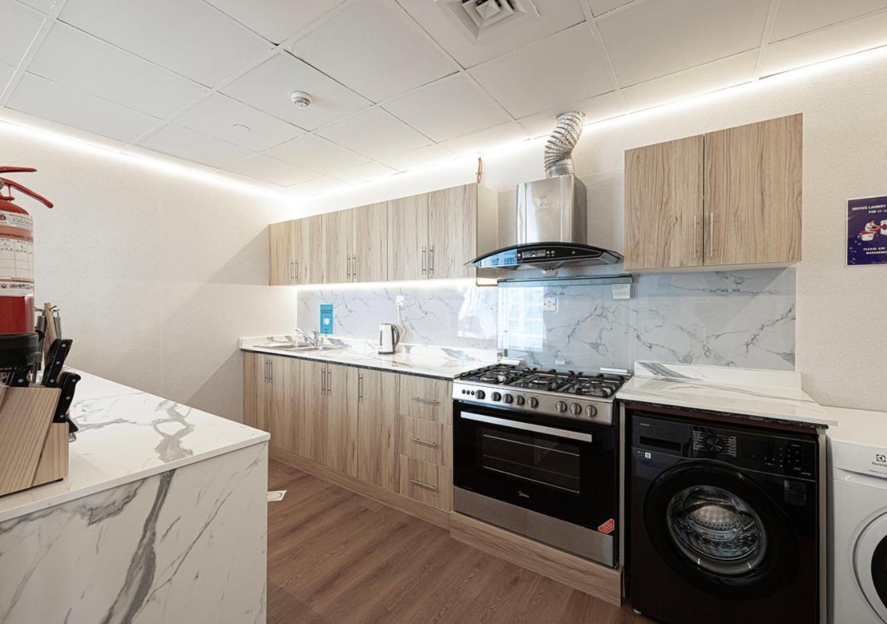 Next'House - Skyview Host Ostello Dubai Esterno foto